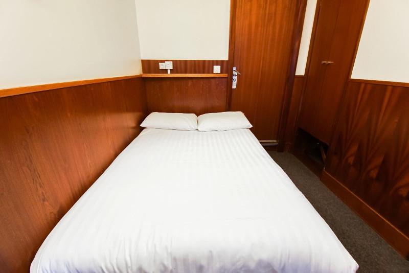 London Visitors Hotel - Oda