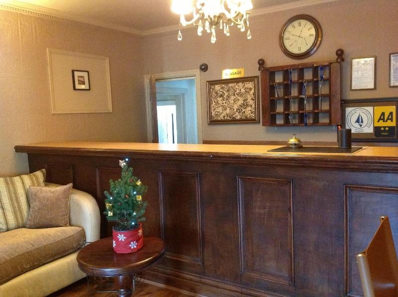 Balmoral Lodge - Lobi