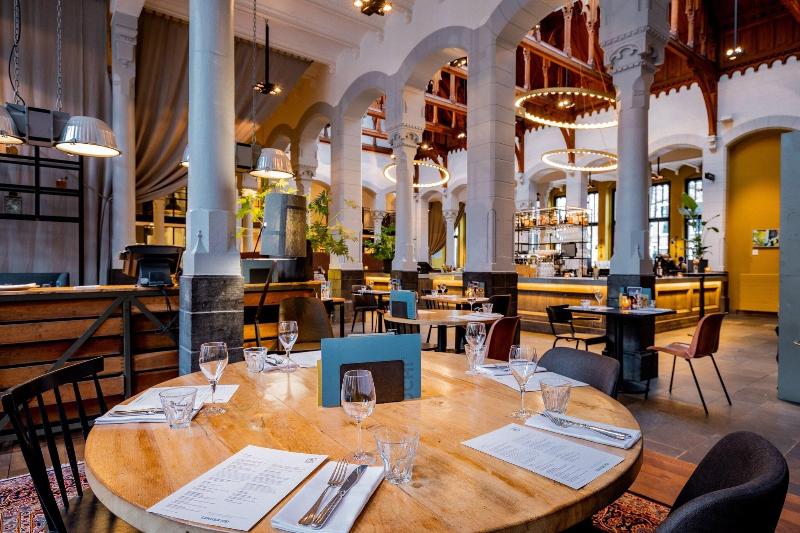 Post-Plaza Hotel & Grand Café - Genel