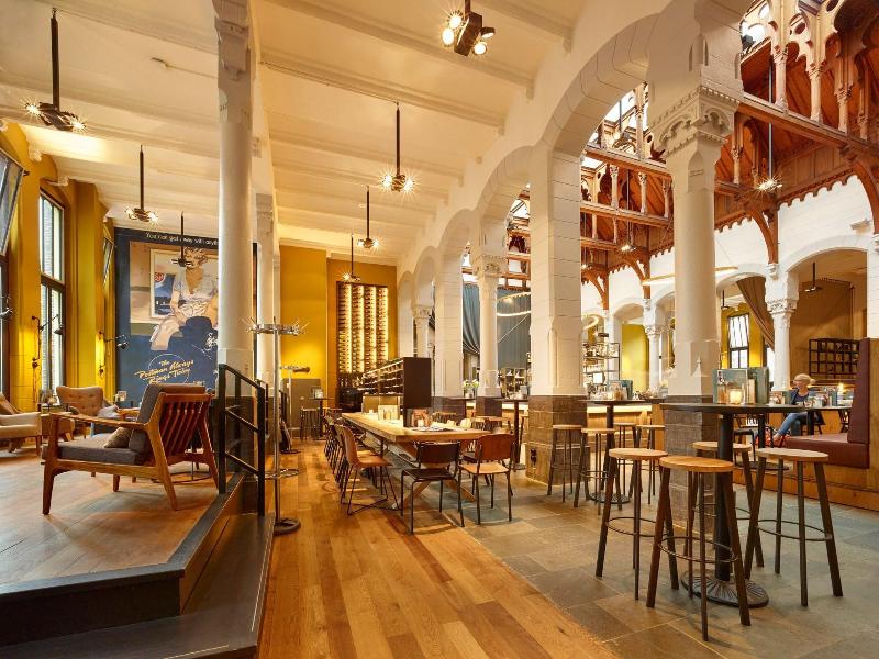 Post-Plaza Hotel & Grand Café - Restoran