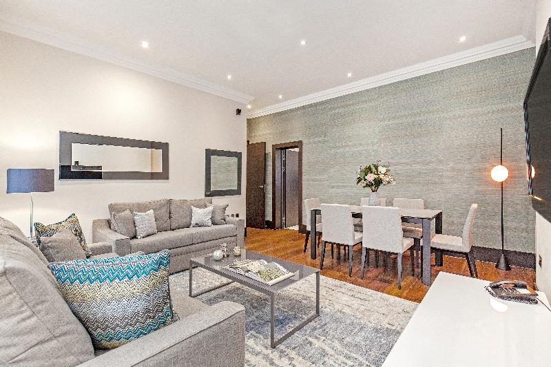 Queensgate 130 - Oda