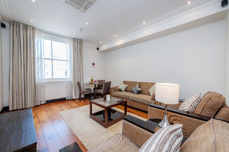 Queensgate 130 - Oda