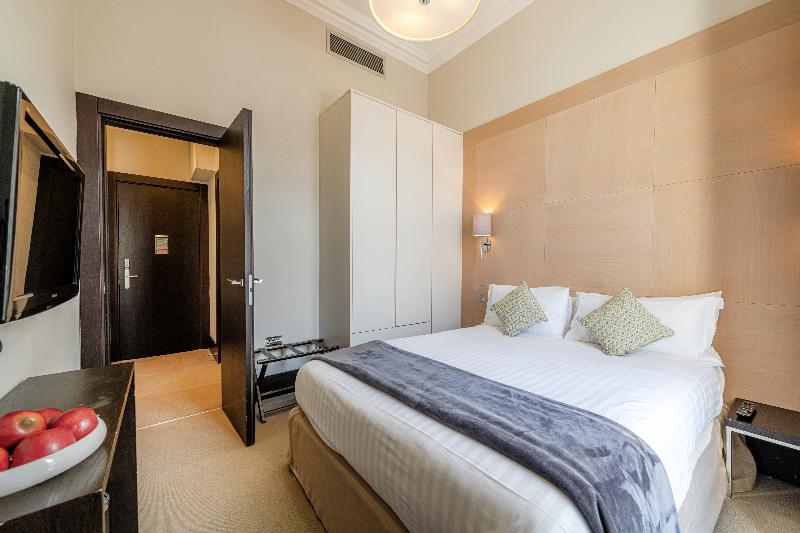 Queensgate 130 - Oda
