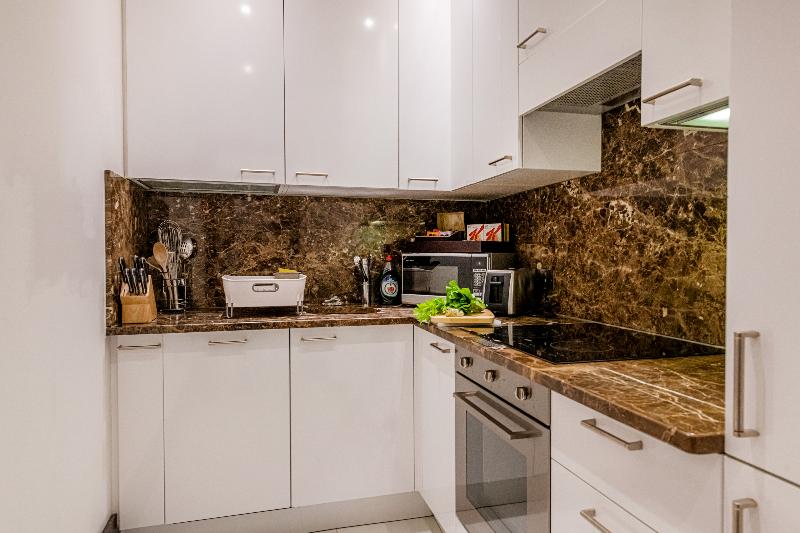 Queensgate 130 - Oda
