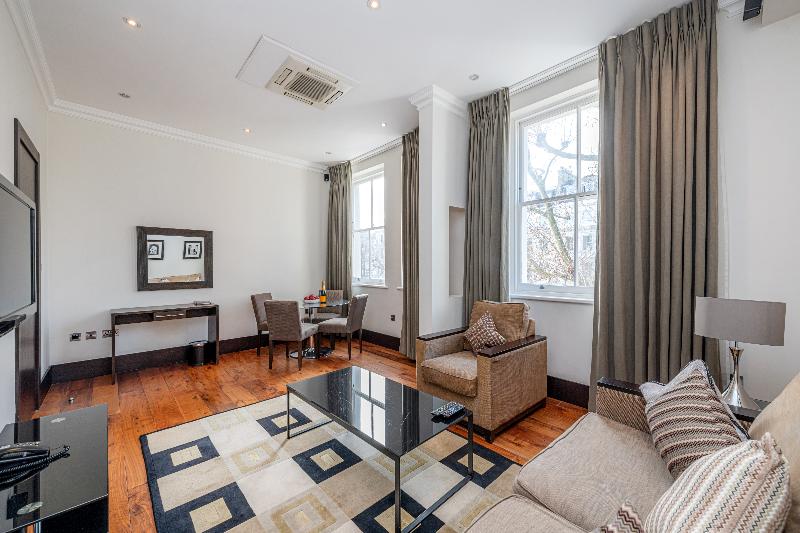 Queensgate 130 - Oda