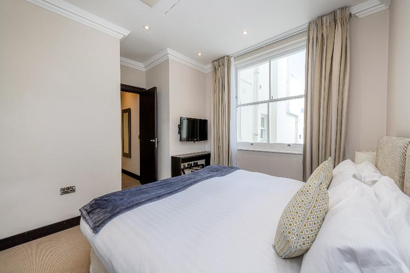 Queensgate 130 - Oda