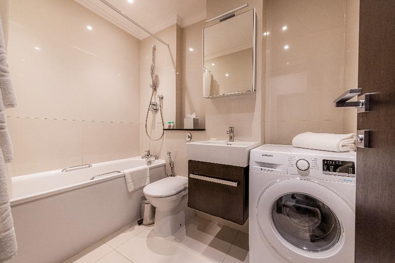 Queensgate 130 - Oda