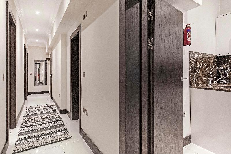 Queensgate 130 - Oda