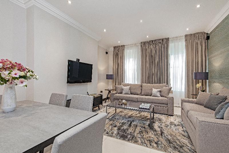 Queensgate 130 - Oda