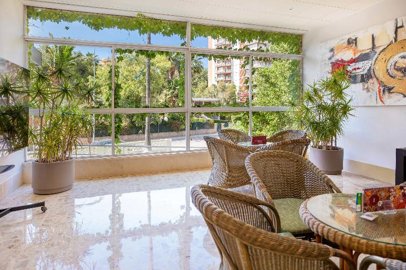 Hotel Servigroup Trinimar - Lobi