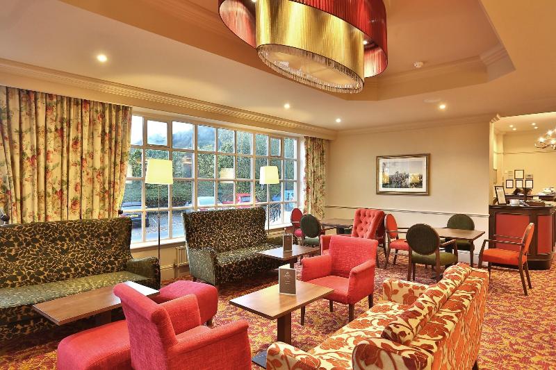 Reigate Manor - Lobi