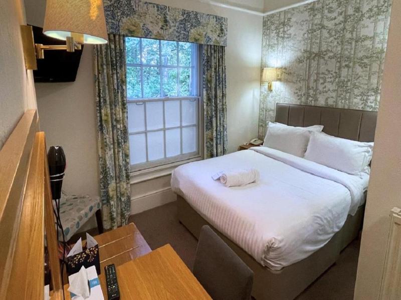 Reigate Manor - Oda