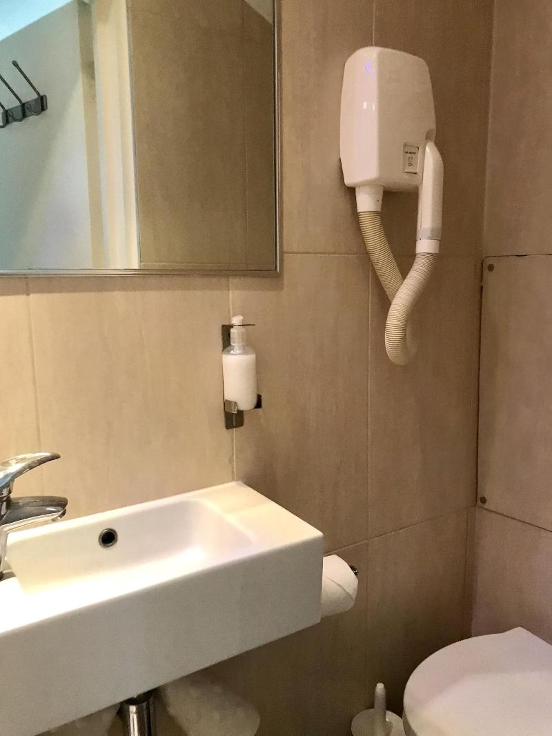 Rhodes Hotel - Oda