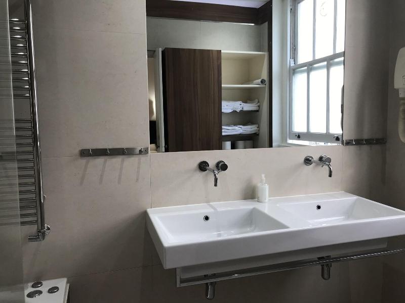 Rhodes Hotel - Oda