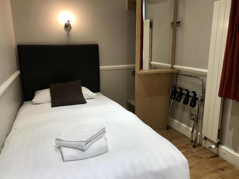 Rhodes Hotel - Oda