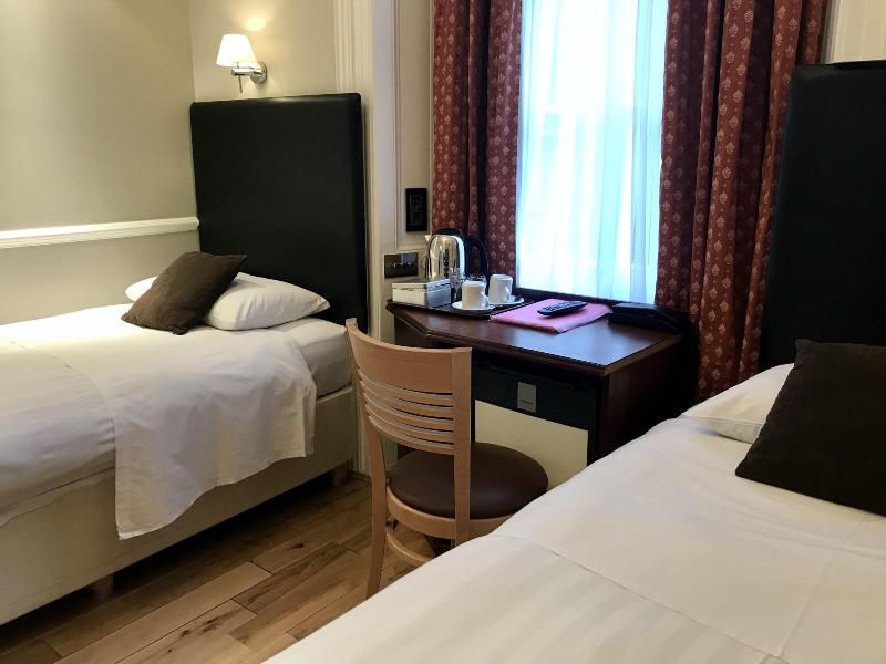 Rhodes Hotel - Oda