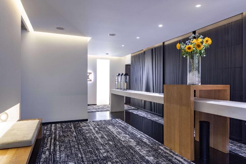 La Suite West - Hyde Park - Lobi