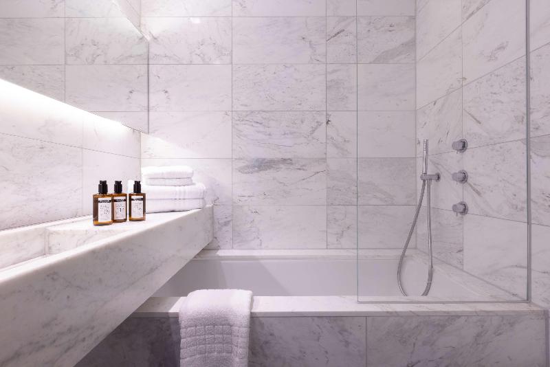 La Suite West - Hyde Park - Oda