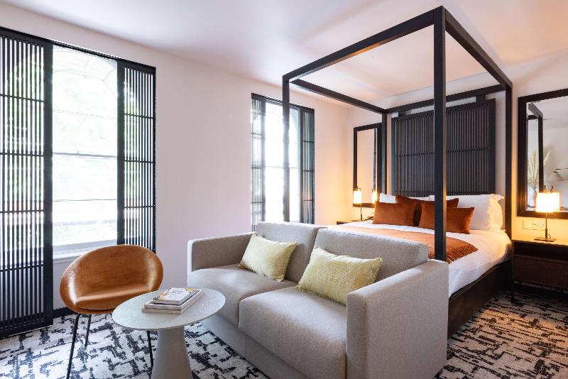 La Suite West - Hyde Park - Oda