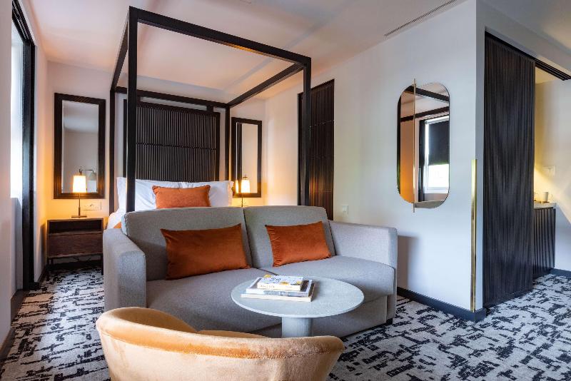 La Suite West - Hyde Park - Oda