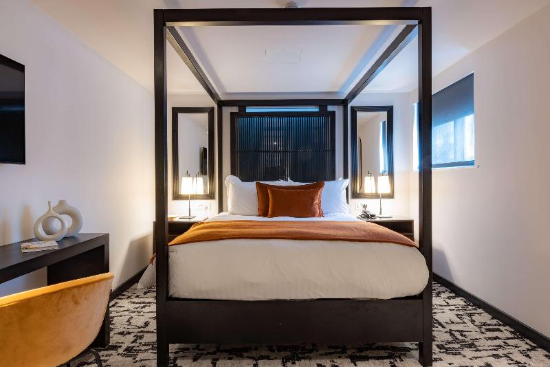 La Suite West - Hyde Park - Oda