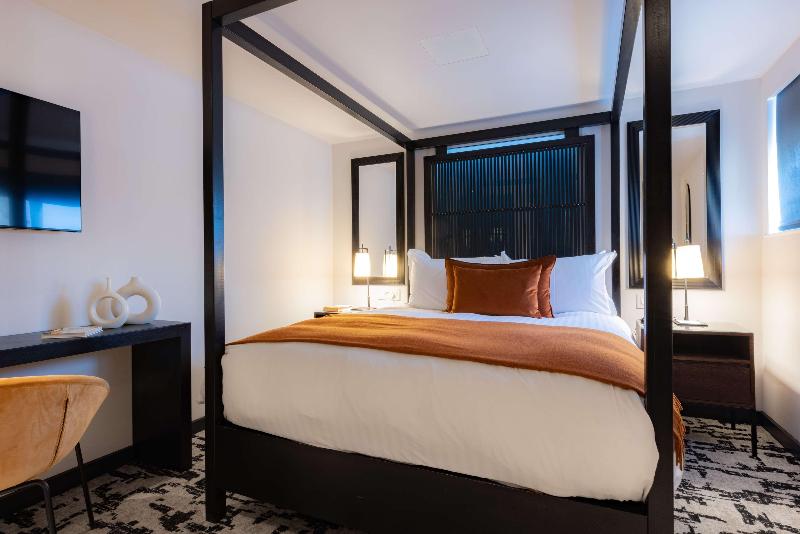 La Suite West - Hyde Park - Oda