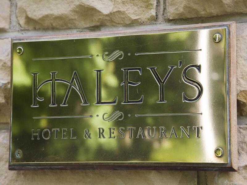Haleys And Restaurant - Genel