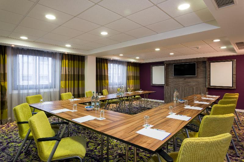 Holiday inn Express Harlow - Toplantı