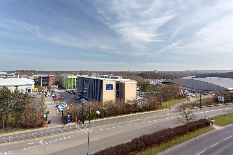 Holiday inn Express Harlow - Genel