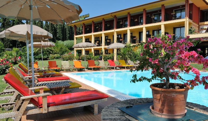 Villa Madrina Lovely and Dynamic Hotel - Genel