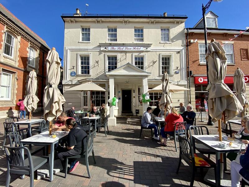 The Red Lion - Genel