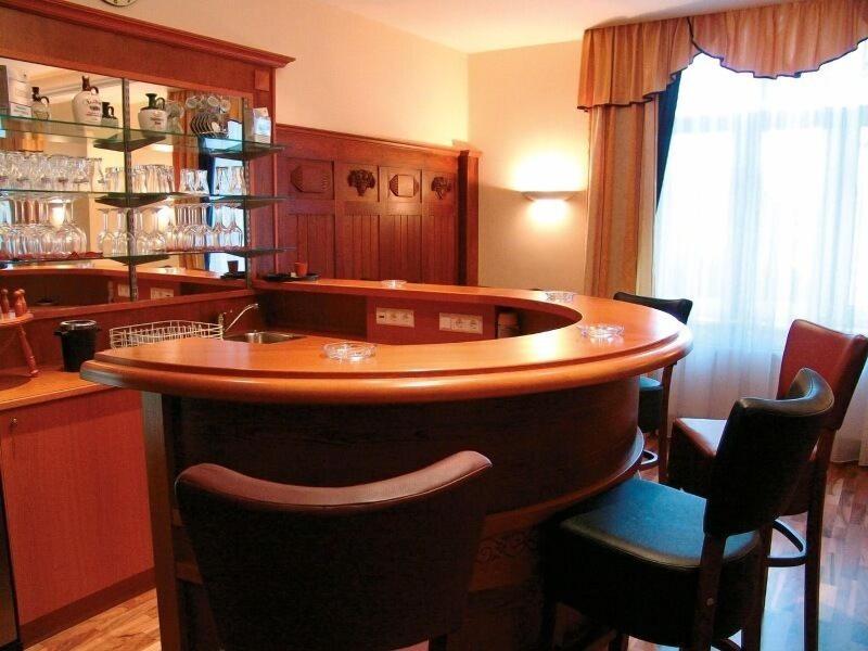 Alexandra - Bar
