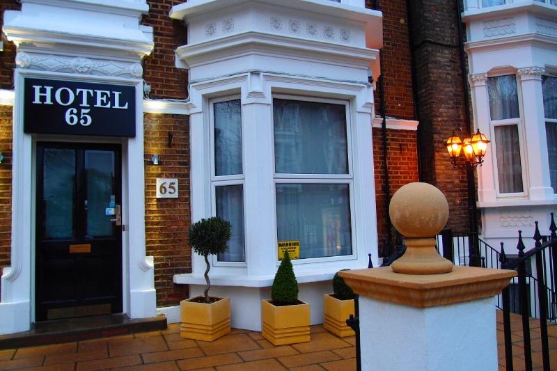 Hotel 65 & Annexes - Genel