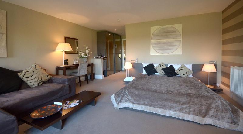Thornton Hall Classic - Oda