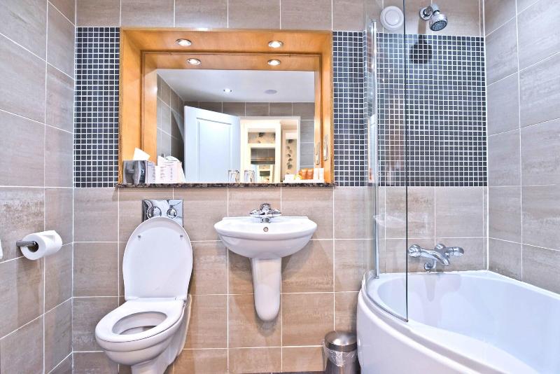 Thornton Hall Classic - Oda