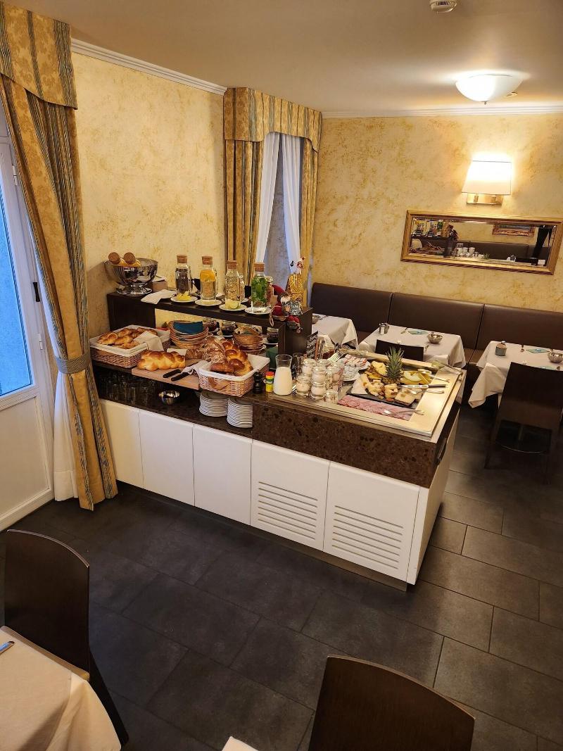 Garni Millennium Hotel Locarno - Restoran