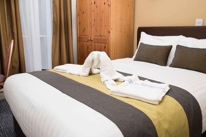Rose Court Marble Arch - Oda