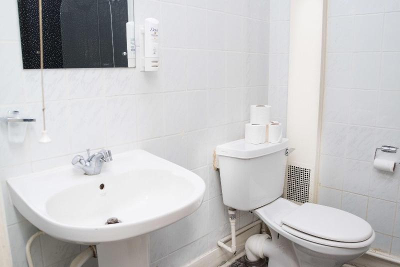 Rose Court Marble Arch - Oda