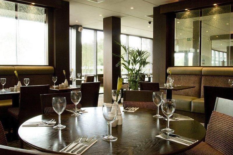 Premier Inn Castleford Xscape - M62 J32 - Genel