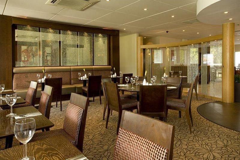 Premier Inn Castleford Xscape - M62 J32 - Genel