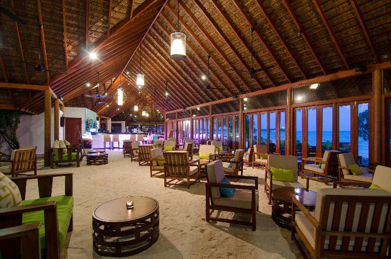 Summer Island Maldives - Bar
