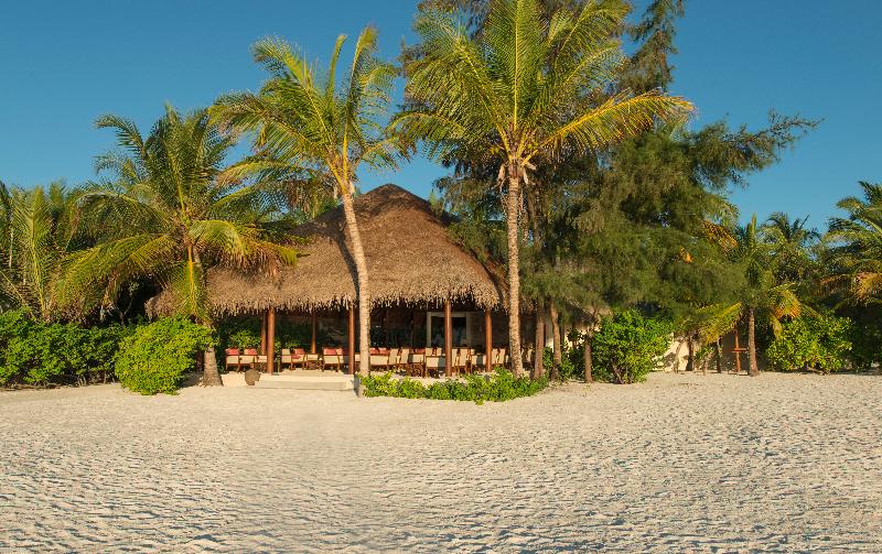Summer Island Maldives - Lobi