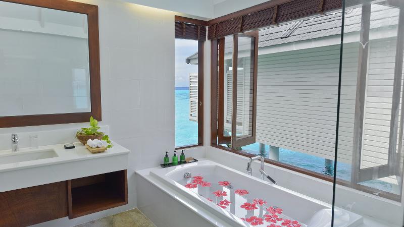 Summer Island Maldives - Oda