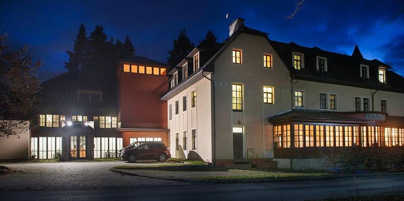 Morris Golfhotel - Genel