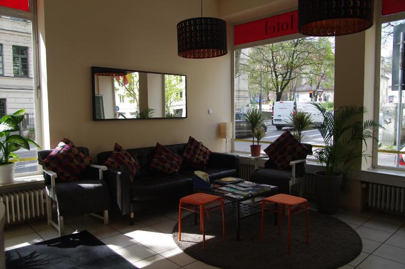 Am Sendlinger Tor - Lobi