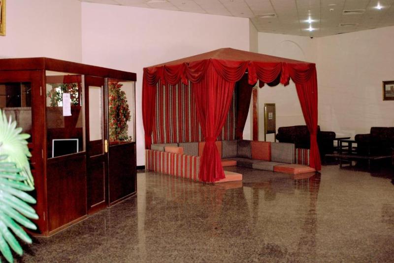 OYO 142 Al Sharqiya Sands Hotel - Genel