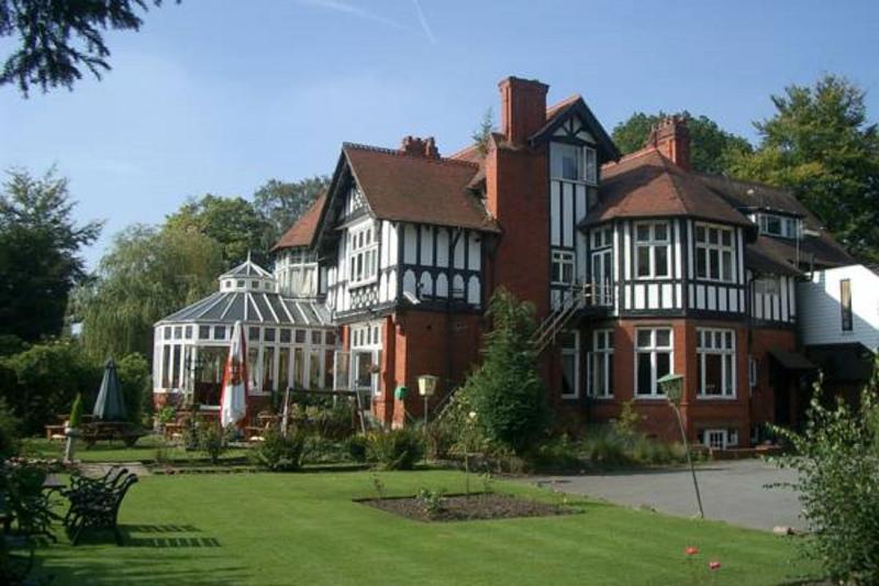 The Normanhurst - Genel