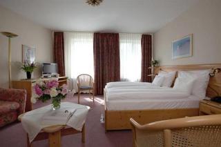 Hotel Rotkreuzplatz fotoÄŸrafÄ±