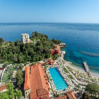 Monte Carlo Beach