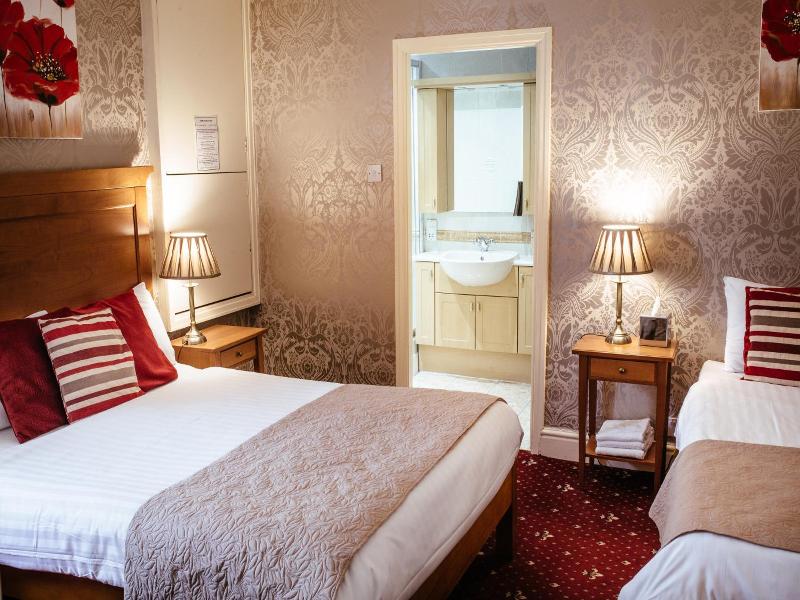 Pymgate Lodge Hotel - Genel